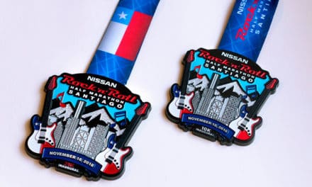 Novedoso sistema de grabado de medallas en Chile