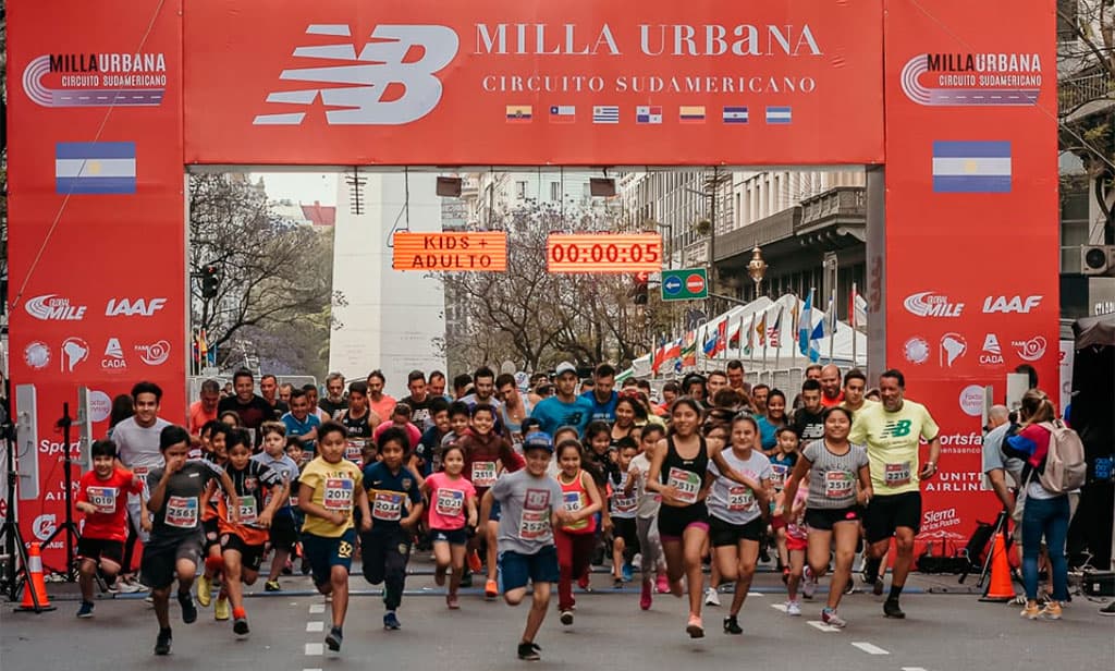 Una multitud corrió la NB Milla Urbana en el Obelisco