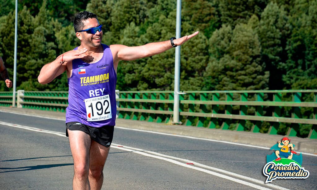 ¿Puede una simple sonrisa mejorar nuestro rendimiento deportivo?