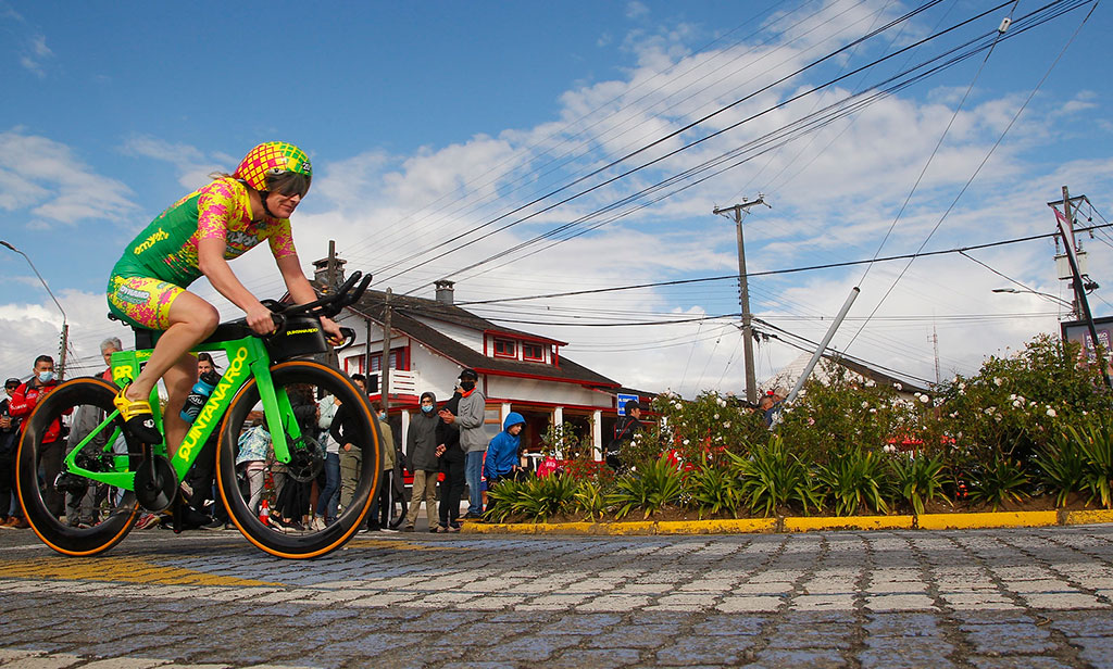 El triatlón Challenge Puerto Varas lanzó su segunda edición