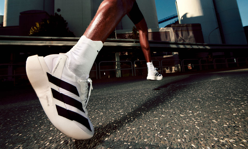 adidas lanza ADIZERO Adios Pro Evo 1: El futuro del running en su forma más ligera