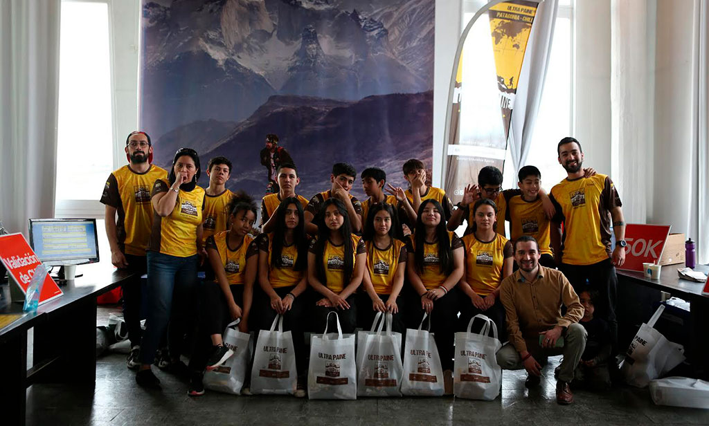 14 jóvenes de la Escuela Baudilia Avendaño se lanzan al desafío de Ultra Paine