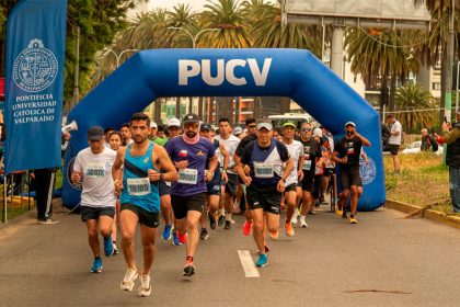 Atletas regionales desbordan las calles de Valparaíso en PUCV Corriendo al Centenario