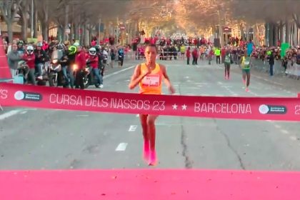 Beatrice Chebet rompe el récord mundial de 5K femenino en Barcelona