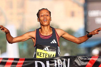 Tigist Ketema deslumbra en su debut en el Maratón de Dubai