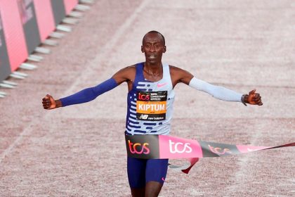 Fallece Kelvin Kiptum, plusmarquista mundial de maratón