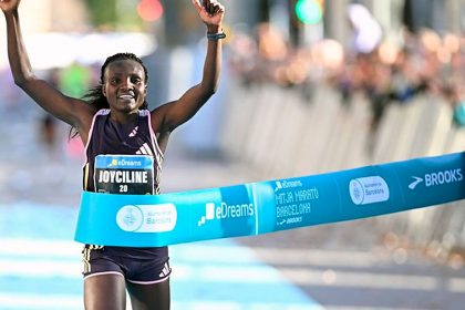 Jepkosgei y Kandie ganan la Media Maratón de Barcelona