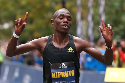 Kipruto piensa en podio y mejor marca personal para el Maratón de Tokio