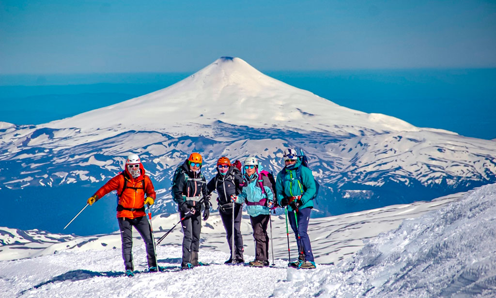 Rumbo a la cumbre: Seis corredoras se desafían en el Volcán Lanín