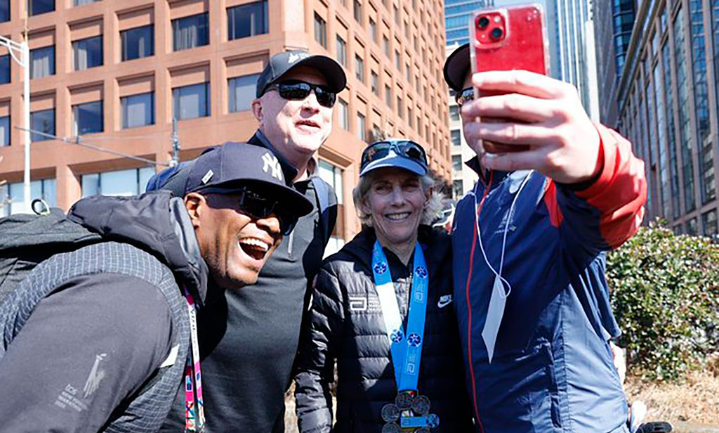 Joan Benoit Samuelson conquista los 6 majors en el Maratón de Tokio