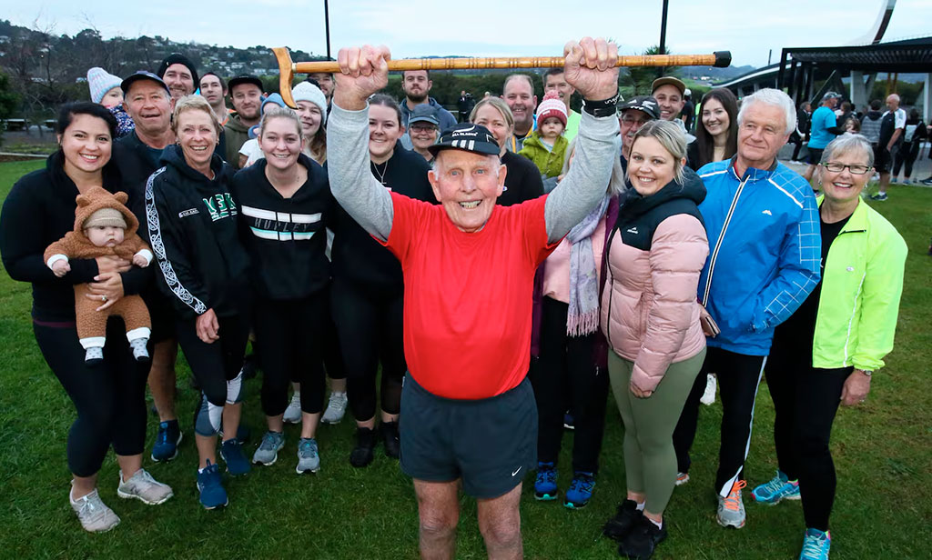 A punto de cerrar su carrera a los 100 años
