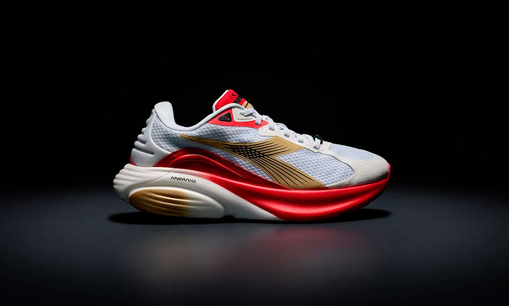 Diadora lanza la Atomo Star: Innovación y artesanía italiana