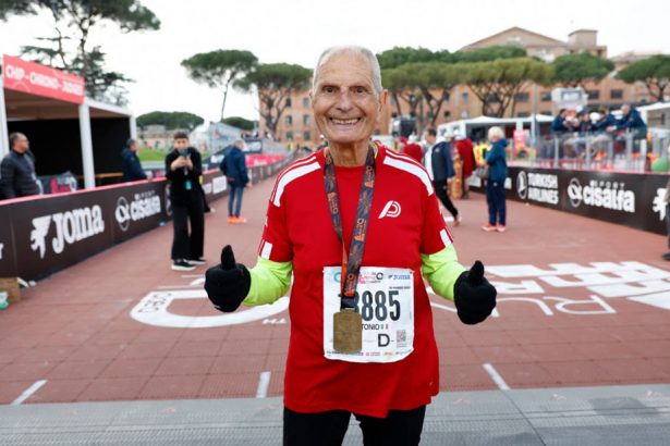 Antonio Rao, el corredor de 92 años que desafía el tiempo en el Maratón de Roma