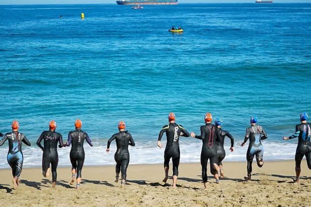 Fernando Jácome y Antonia Quinteros brillan en el Triatlón Internacional de Viña del Mar