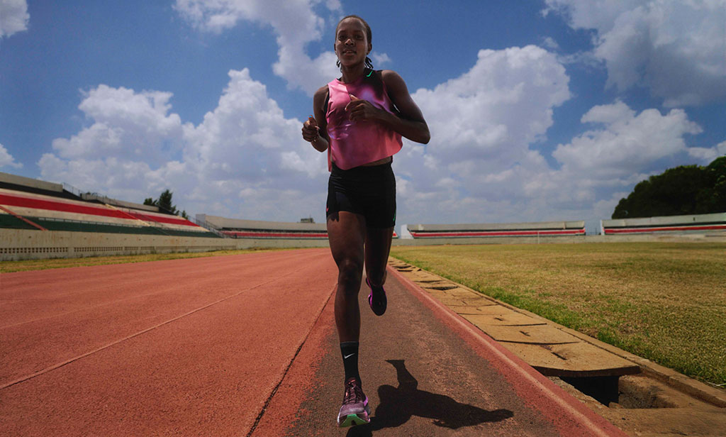 Llegó el día: Faith Kipyegon vs. los 4 minutos en Breaking4