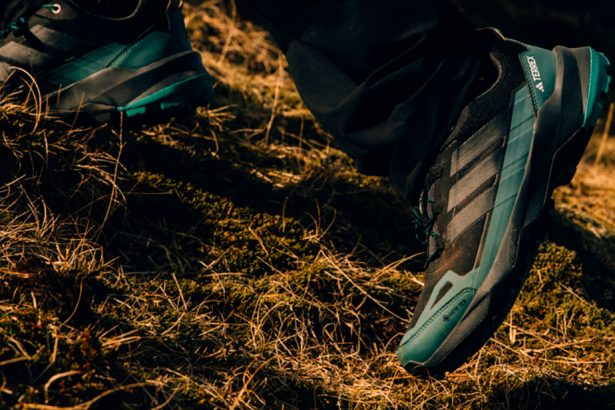 adidas TERREX lanza las Skychaser AX5 GORE-TEX para aventuras urbanas y outdoor
