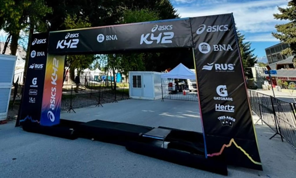 ASICS K42 2025: La montaña vuelve a latir en Villa La Angostura