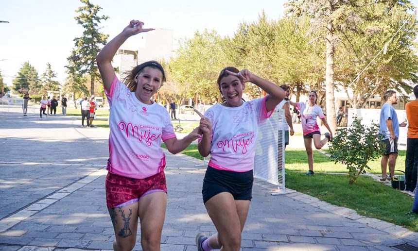 Zapala celebró una nueva edición de la Carrera de la Mujer