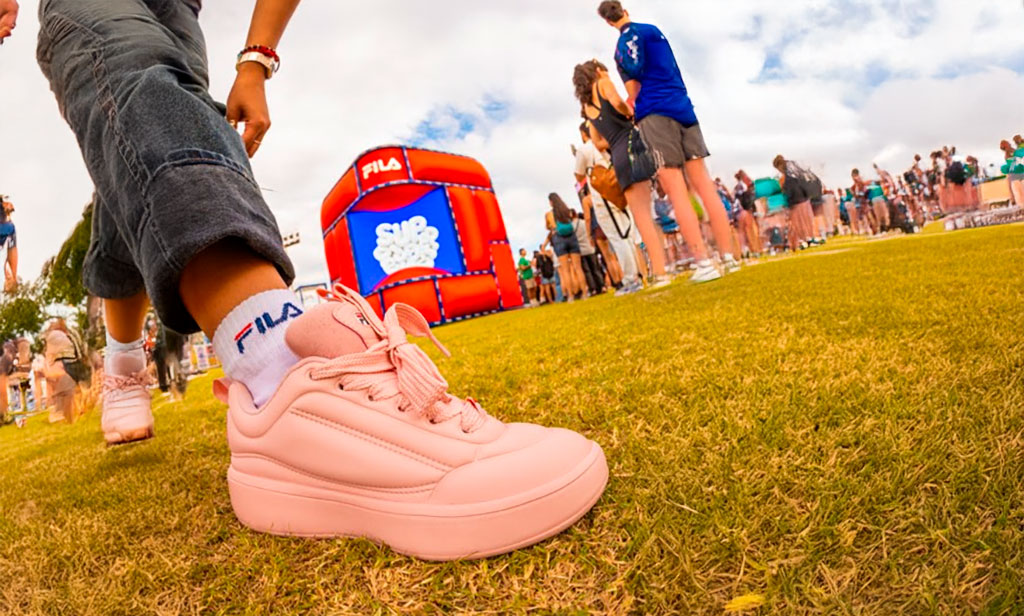 FILA conquista Lollapalooza Argentina 2026 con una experiencia inmersiva de alto impacto