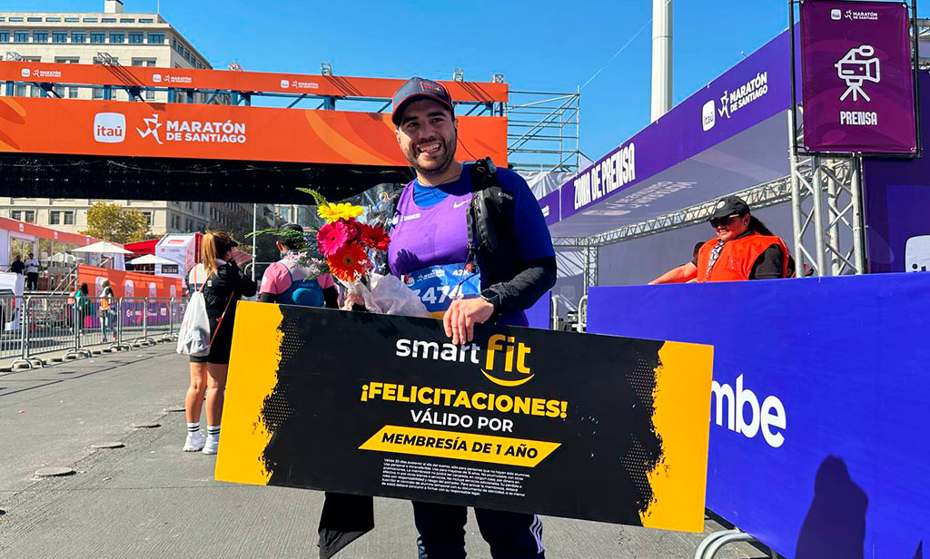 Smart Fit premia a los últimos del Maratón de Santiago 2026