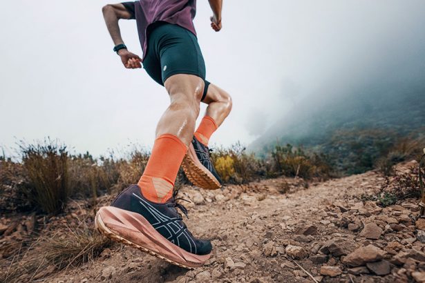 ASICS presenta sus nuevas zapatillas de trail running: las BLAZEBLAST