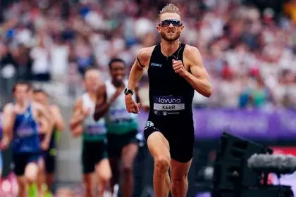 Josh Kerr pulveriza el récord mundial de la milla con 3:42.66 en Londres