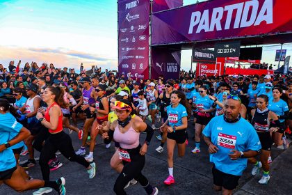Corredores en la largada del Itaú Maratón de Viña