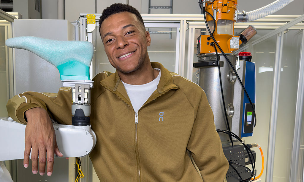 Kylian Mbappé en los laboratorios de On