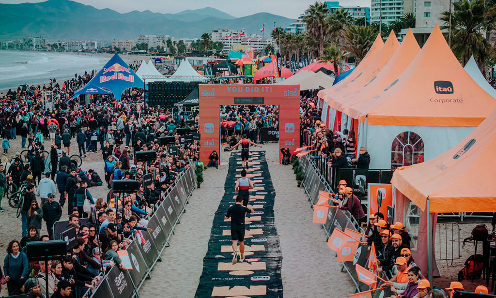 Traitletas llegando a la meta del 5150 Triathlon Coquimbo