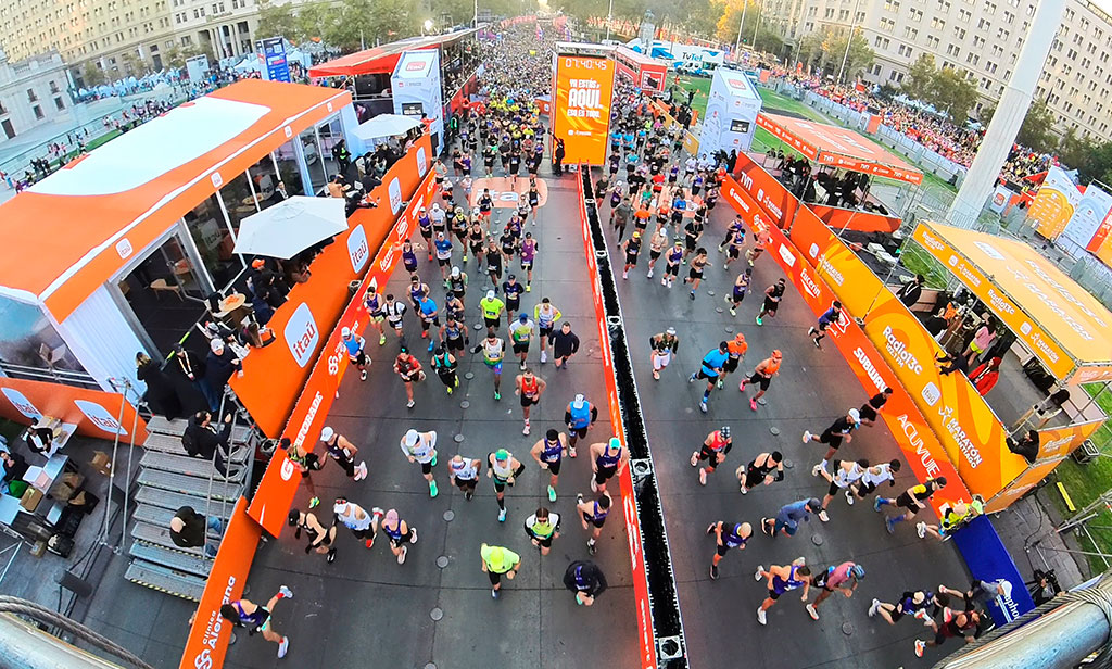 Largada del Maratón de Santiago 2026